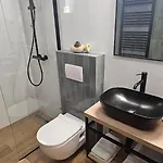 شقة Lovor
