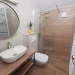 شقة Lovor