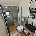 شقة Lovor زاتون