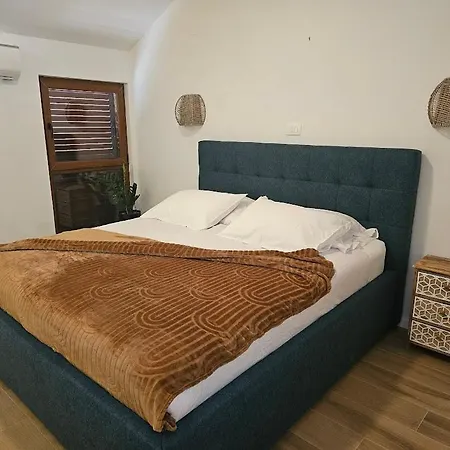 Lovor Zaton (Dubrovnik-Neretva)