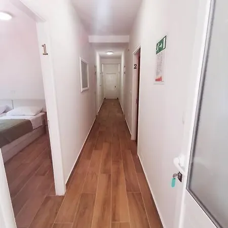 Apartment Lovor *