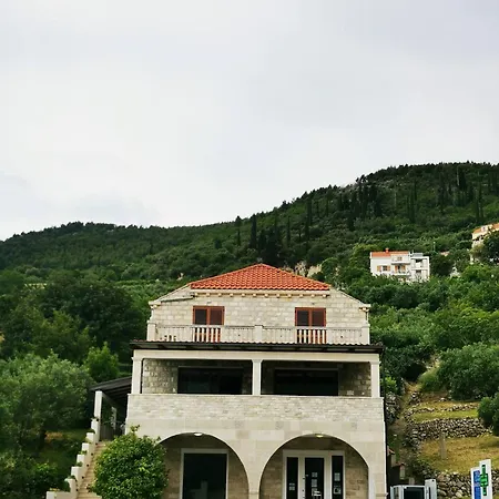 Apartment Lovor